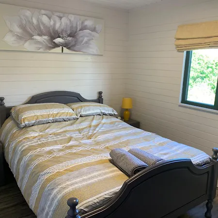 Donegal Staycations Клонмани